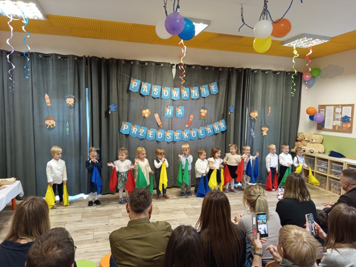 Pasowanie na przedszkolaka w grupie Białych Misiów