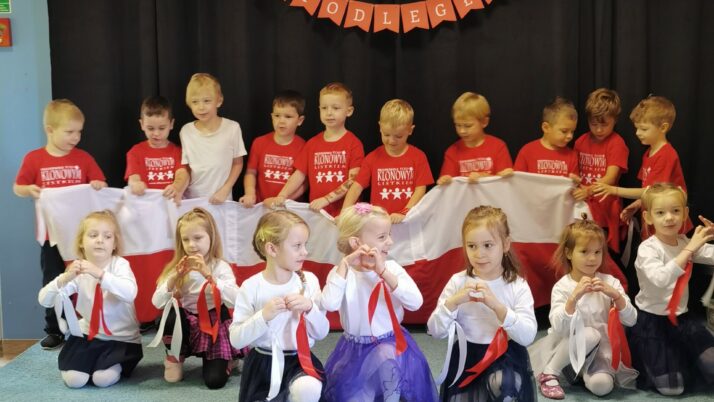 Apel z okazji Święta Niepodległości. Pasowanie.