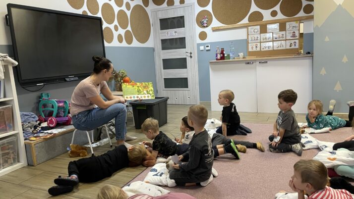 Relaksacyjne czytanie z Panią Asią – mamą Edzia