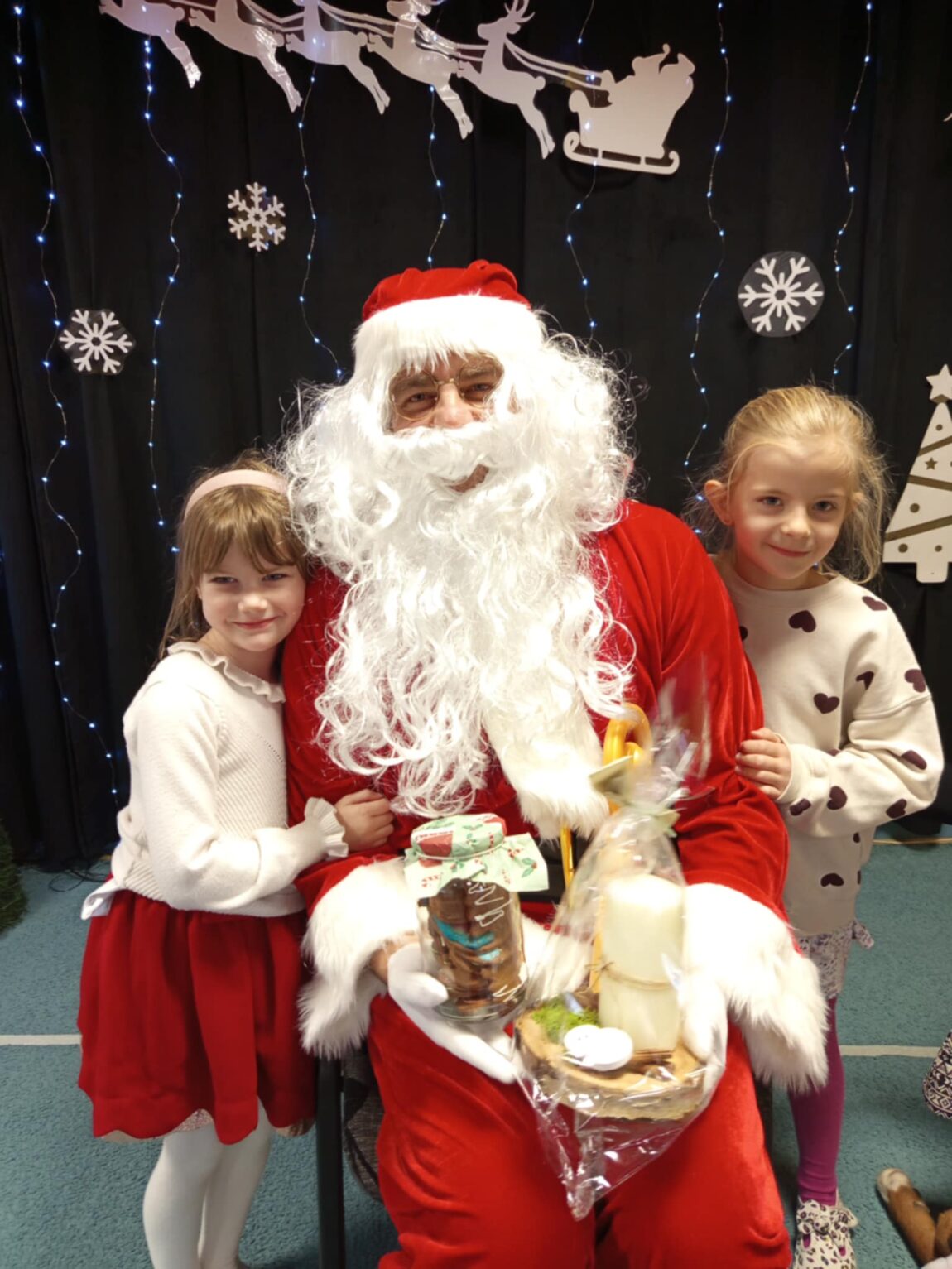 Wigilia przedszkolna oraz spotkanie ze Świętym Mikołajem