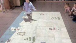 wycieczka do biblioteki w Lulkowie